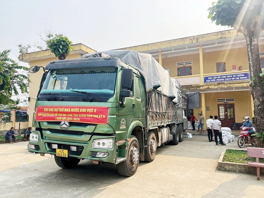 Chi cục Dự trữ Nhà nước khu vực X: Tập trung triển khai công tác xuất gạo hỗ trợ học sinh