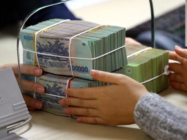 Lãi suất ngân hàng ngày 18/4/2025: Biến động mới trên thị trường