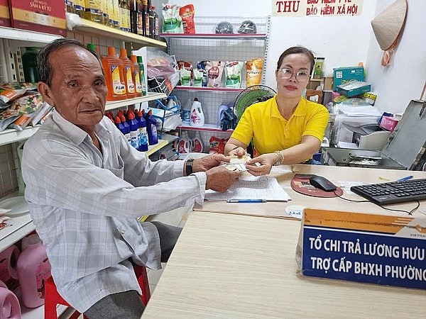 Cơ bản hoàn thành chi trả lương hưu và trợ cấp bảo hiểm xã hội hằng tháng cho 3,41 triệu người hưởng Cơ bản hoàn thành chi trả lương hưu và trợ cấp bảo hiểm xã hội hằng tháng cho 3,41 triệu người