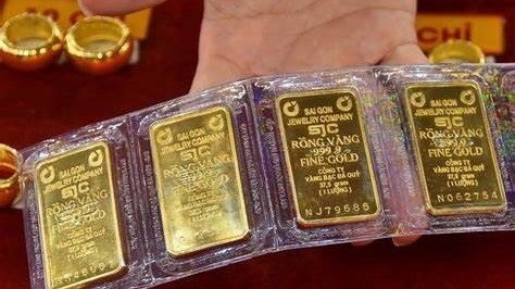 Giá vàng hôm nay (30/4): Vàng miếng, vàng nhẫn đồng loạt tăng mặc thế giới giảm