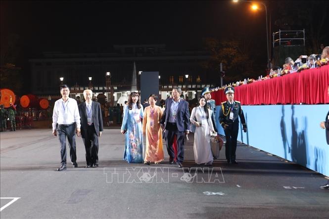 Lễ kỷ niệm, diễu binh, diễu hành 50 năm Ngày giải phóng miền Nam, thống nhất đất nước Chú thích ảnh