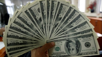 Tỷ giá USD hôm nay (30/4): Thế giới bất ngờ tăng, “chợ đen” nhích nhẹ
