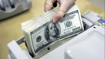 Tỷ giá USD hôm nay (1/5): Thế giới nối đà tăng, “chợ đen” quay đầu giảm nhẹ