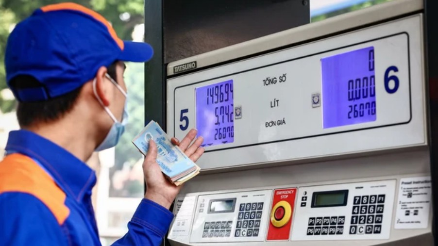 Ngày 6/5: Giá xăng dầu trong nước và thế giới đồng loạt giảm