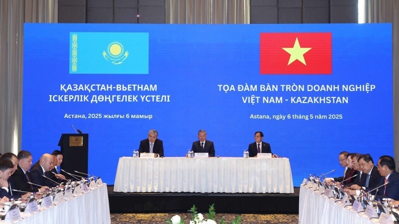 Tọa đàm bàn tròn doanh nghiệp Việt Nam - Kazakhstan