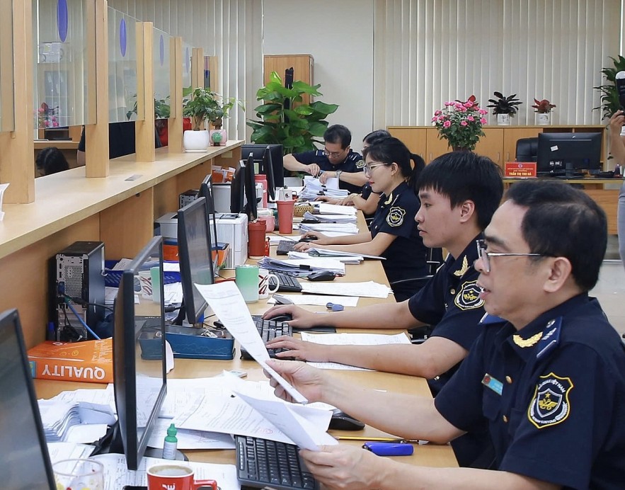 Hải quan khu vực III thu ngân sách đạt 26.289 tỷ đồng