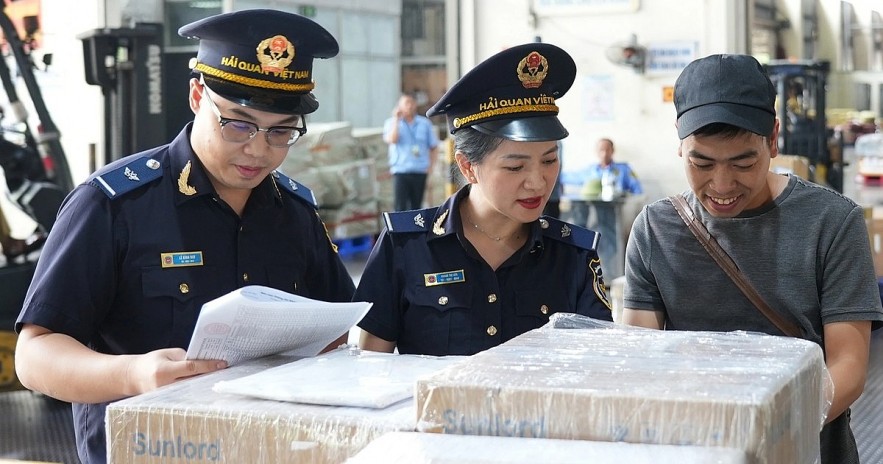 Thu ngân sách từ hoạt động xuất nhập khẩu đạt 142.122 tỷ đồng