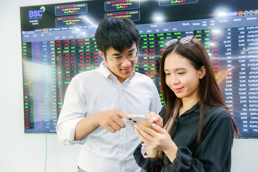 Chiến lược nào cho nhà đầu tư chứng khoán trong tháng 5?