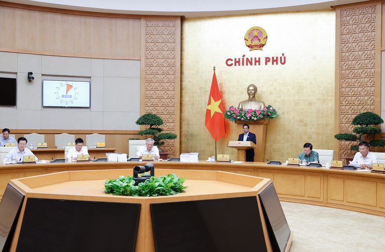 Thủ tướng: Khẩn trương bố trí đủ kinh phí, chi trả cho người nghỉ việc 'càng sớm càng tốt'- Ảnh 2.