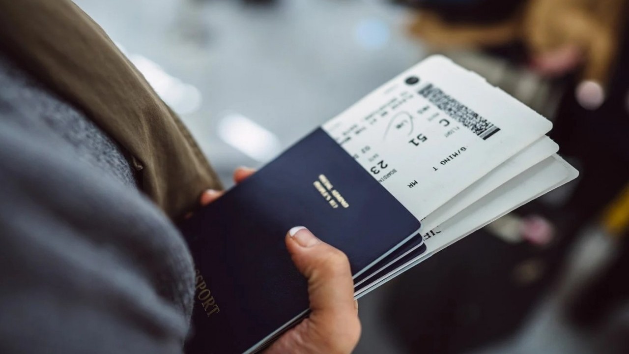 Kết nối hệ thống điện tử, hoãn xuất cảnh đối với trường hợp nợ thuế