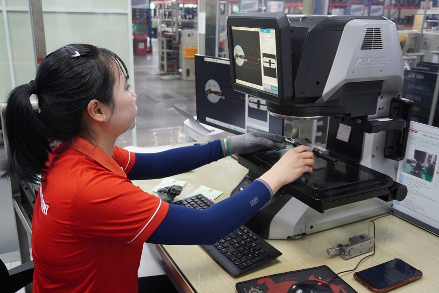 Tạo thuận lợi cho doanh nghiệp tiếp cận đất đai, mặt bằng sản xuất kinh doanh
