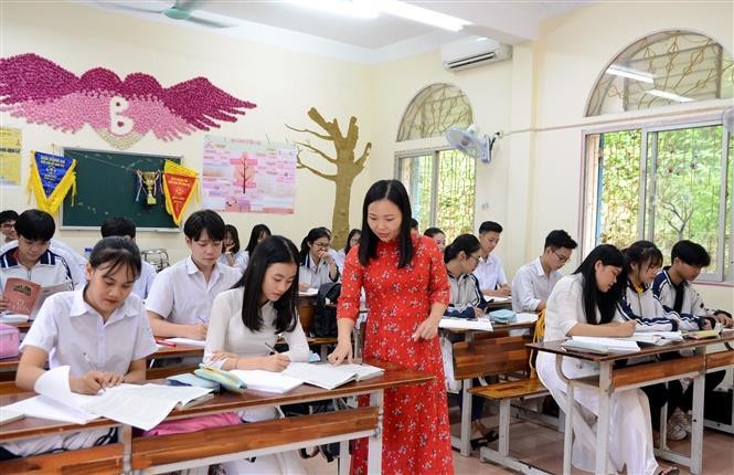 Đề xuất tăng phụ cấp cho ưu đãi cho viên chức, người lao động trong các cơ sở giáo dục công lập