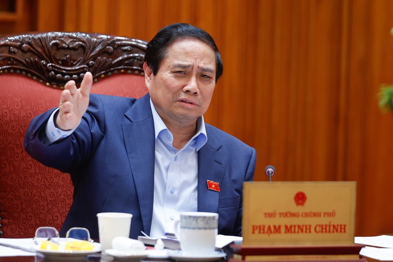 Thủ tướng: Các bộ cần rà soát, phân cấp, phân quyền hơn nữa cho địa phương- Ảnh 1.