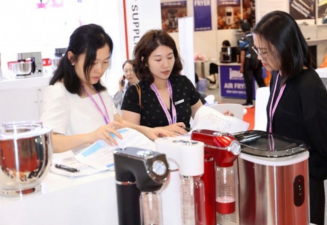 Hơn 350 doanh nghiệp tham dự triển lãm IEAE 2025 tại Việt Nam