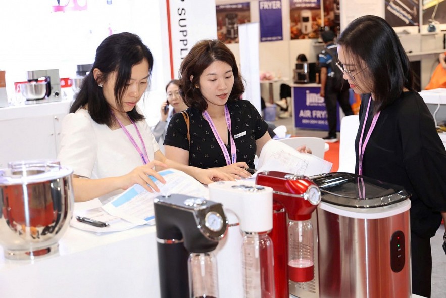 Hơn 350 doanh nghiệp tham dự triển lãm IEAE 2025 tại Việt Nam