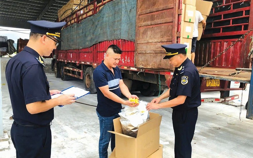 Quyết liệt các giải pháp chống buôn lậu, gian lận thương mại