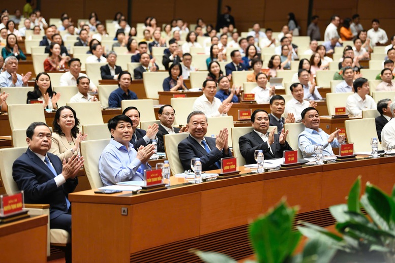 Thủ tướng: Thương trường là chiến trường, cần tạo động lực, truyền cảm hứng cho doanh nhân và phát động toàn dân thi đua làm giàu- Ảnh 2.