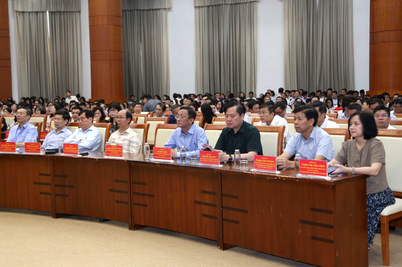 Đảng ủy Bộ Tài chính dự Hội nghị toàn quốc quán triệt, triển khai Nghị quyết số 66 và Nghị quyết số 68