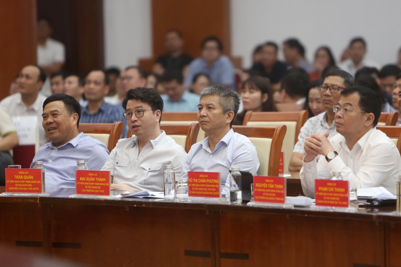 Đảng ủy Bộ Tài chính dự Hội nghị toàn quốc quán triệt, triển khai Nghị quyết số 66 và Nghị quyết số 68
