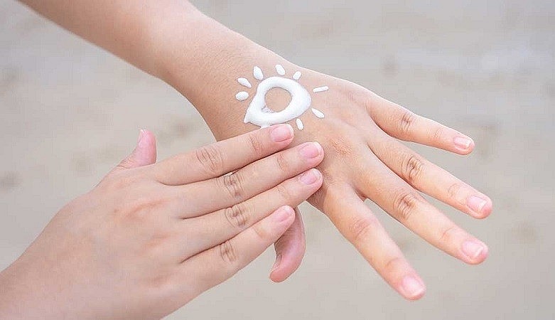 Yêu cầu rà soát, kiểm tra chỉ số SPF các loại kem chống nắng trên toàn quốc