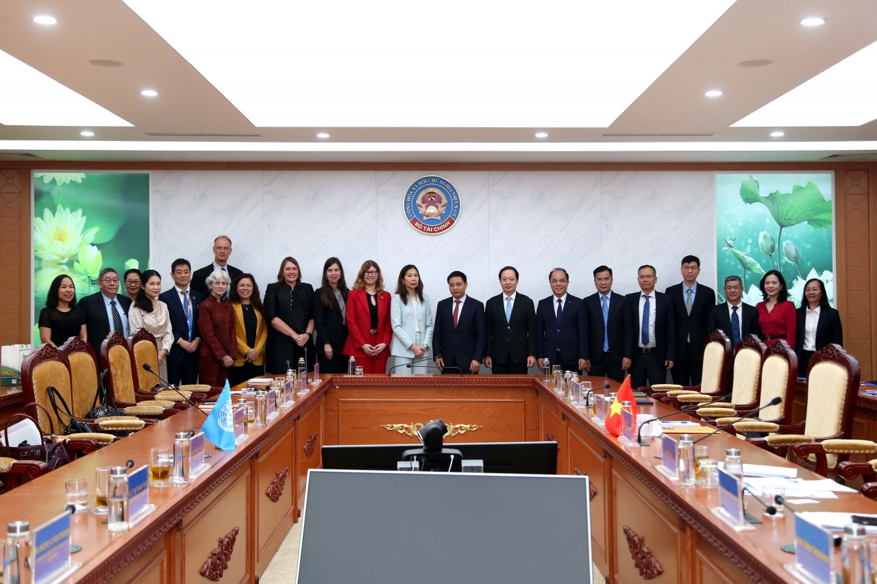 Bộ trưởng Nguyễn Văn Thắng tiếp Điều phối viên Liên Hợp quốc tại Việt Nam