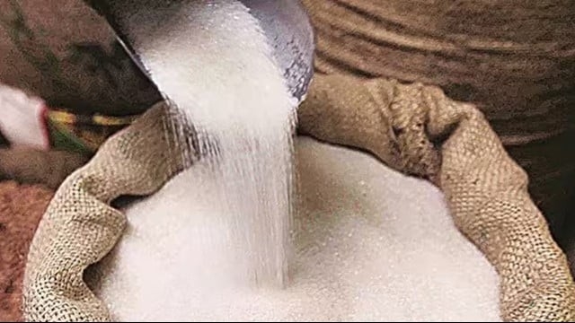 Thị trường hàng hóa: Giá đường trượt dốc, giá kim loại đồng loạt suy yếu