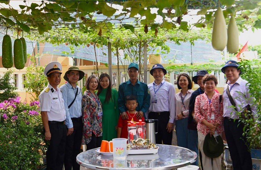 Đến với Trường Sa thân yêu Đến với Trường Sa thân yêu