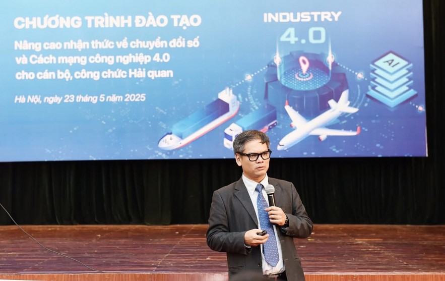 Hải quan cụ thể hoá Nghị quyết 57-NQ/TW