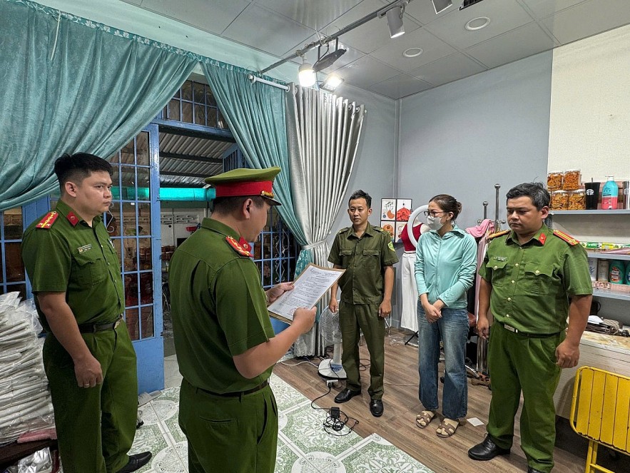 Kinh doanh online thu về 27 tỷ đồng không kê khai thuế, một cá nhân ở Bà Rịa - Vũng Tàu bị khởi tố Bà Rịa - Vũng Tàu: Khởi tố một cá nhân kinh doanh online doanh thu 27 tỷ đồng không kê khai thuế