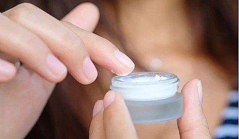 Thu hồi toàn quốc lô mỹ phẩm Evit mù U - lọ 15ml không đạt chất lượng