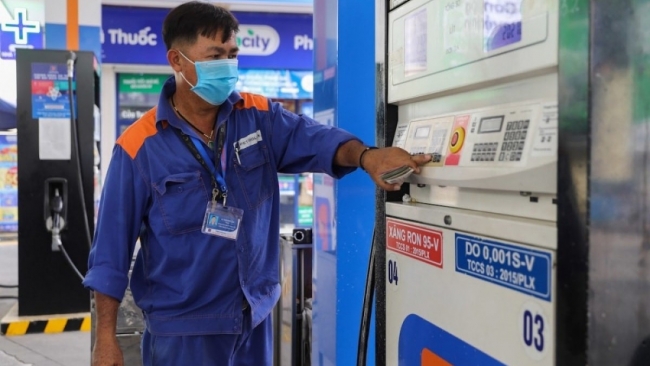 Ngày 29/5: Giá xăng trong nước chiều nay dự báo có thể tăng
