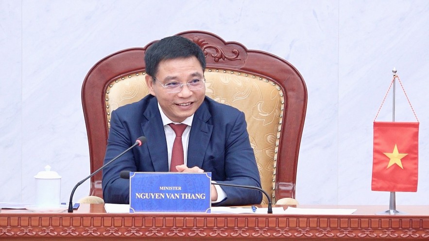 với Cơ quan Đầu tư Quốc gia Oman
