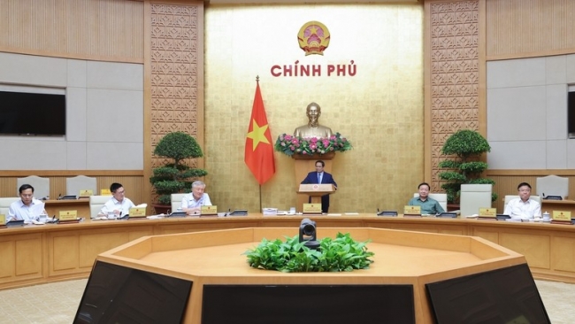 Thủ tướng: Ban hành 28 nghị định về phân cấp, phân quyền, phân định thẩm quyền chậm nhất ngày 15/6
