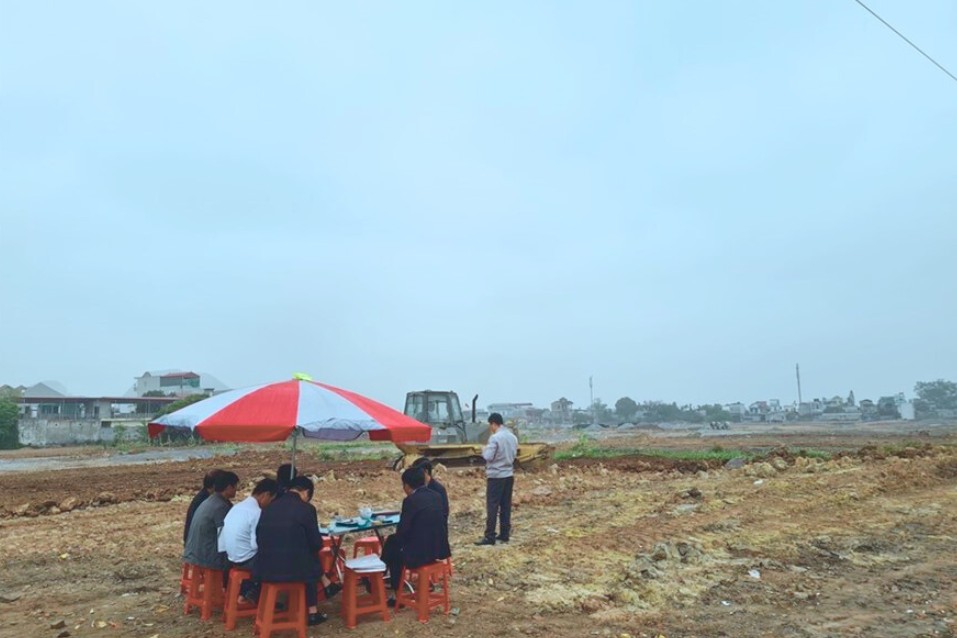Chặn tình trạng thao túng giá nhà ở, ưu tiên phát triển phân khúc vừa túi tiền