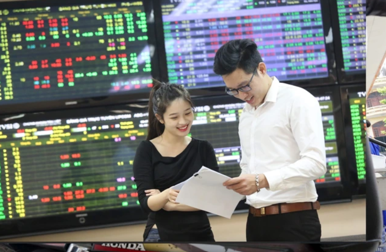 Chứng khoán ngày 26/3: Vn-Index điều chỉnh sau hai phiên tăng mạnh Chứng khoán ngày 26/3: Vn-Index điều chỉnh sau hai phiên tăng mạnh