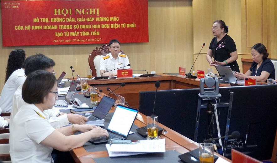 Giải đáp kịp thời vướng mắc để hộ kinh doanh xuất hóa đơn điện tử khởi tạo từ máy tính tiền