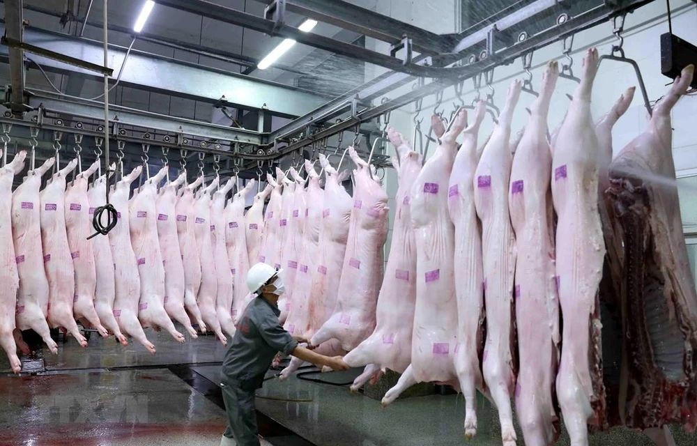 Bộ Nông nghiệp và Môi trường yêu cầu chấn chỉnh thị trường thịt lợn