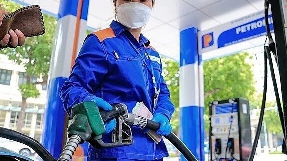 Giá xăng dầu đồng loạt tăng lúc 15h ngày 5/6
