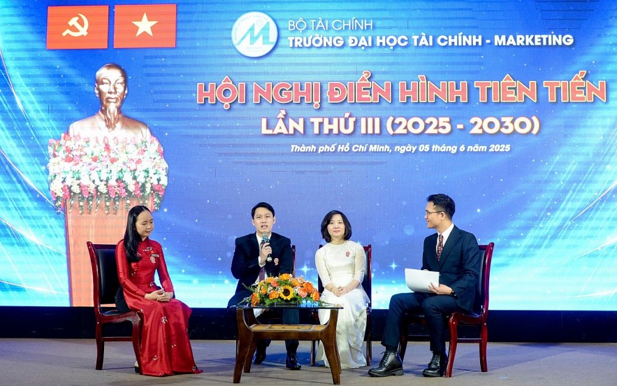 Trường Đại học Tài chính - Marketing tổ chức Hội nghị điển hình tiên tiến lần thứ III
