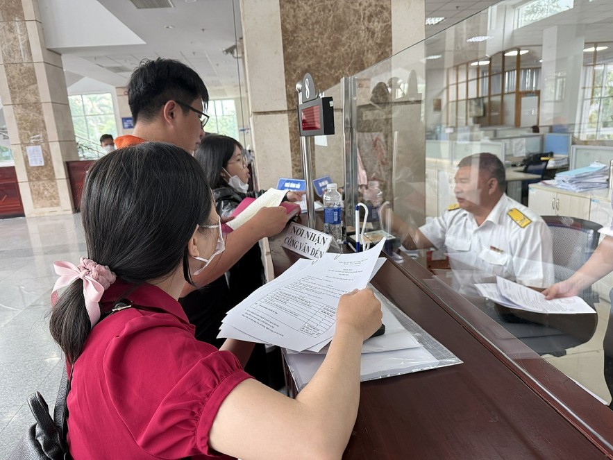 TP. Hồ Chí Minh: Lập đường dây nóng hỗ trợ hộ kinh doanh thực hiện kê khai thuế