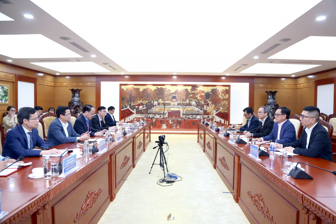 Tập đoàn Lam Research mong muốn hỗ trợ phát triển ngành công nghiệp bán dẫn tại Việt Nam Tập đoàn Lam Research mong muốn hỗ trợ phát triển ngành công nghiệp bán dẫn tại Việt Nam