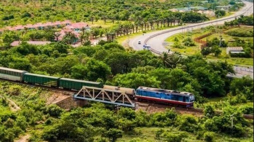 Tín hiệu tốt cho đường sắt, hàng không