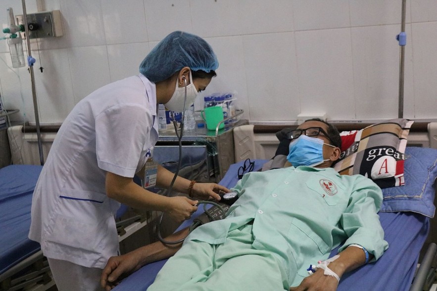 Đảm bảo quyền lợi bảo hiểm y tế cho người bệnh trong thời tiết nắng nóng