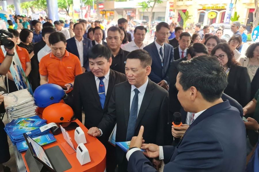 TP. Hồ Chí Minh: Khai mạc lễ hội không tiền mặt 2025