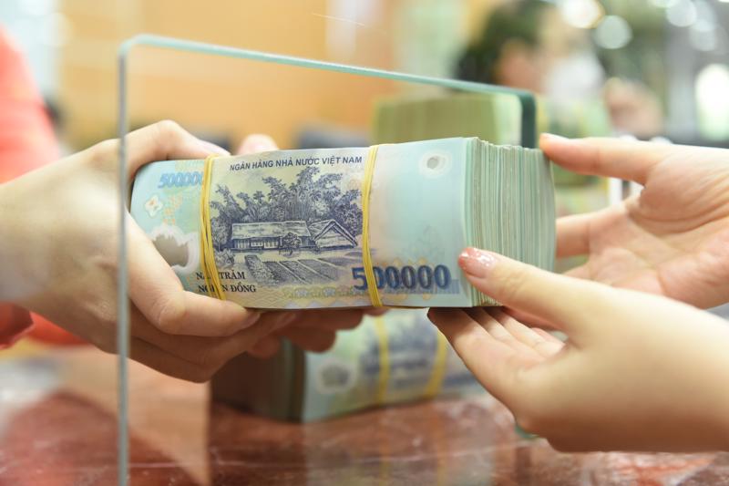 Lãi suất tiết kiệm tiếp tục nhích tăng.