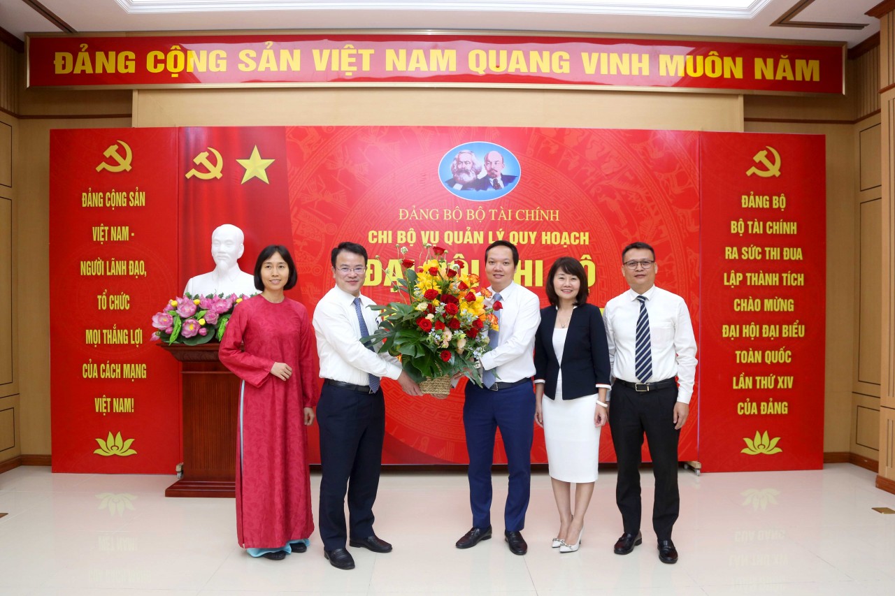Xây dựng Chi bộ Vụ Quản lý quy hoạch ngày càng trong sạch, vững mạnh