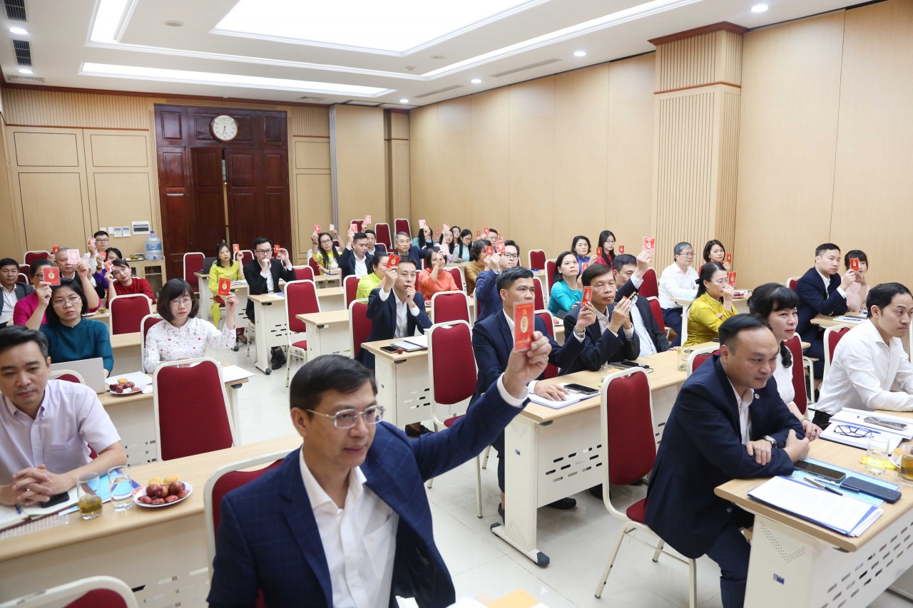 Xây dựng Chi bộ Vụ Pháp chế đoàn kết, kỷ cương, trong sạch, vững mạnh