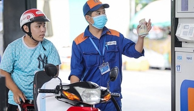 Giá xăng dầu tăng mạnh chiều 19/6