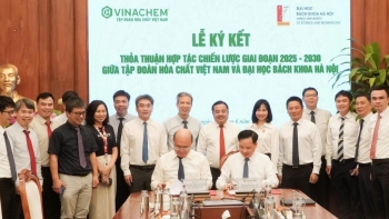 Vinachem ký kết thỏa thuận hợp tác chiến lược với Đại học Bách khoa Hà Nội giai đoạn 2025–2030
