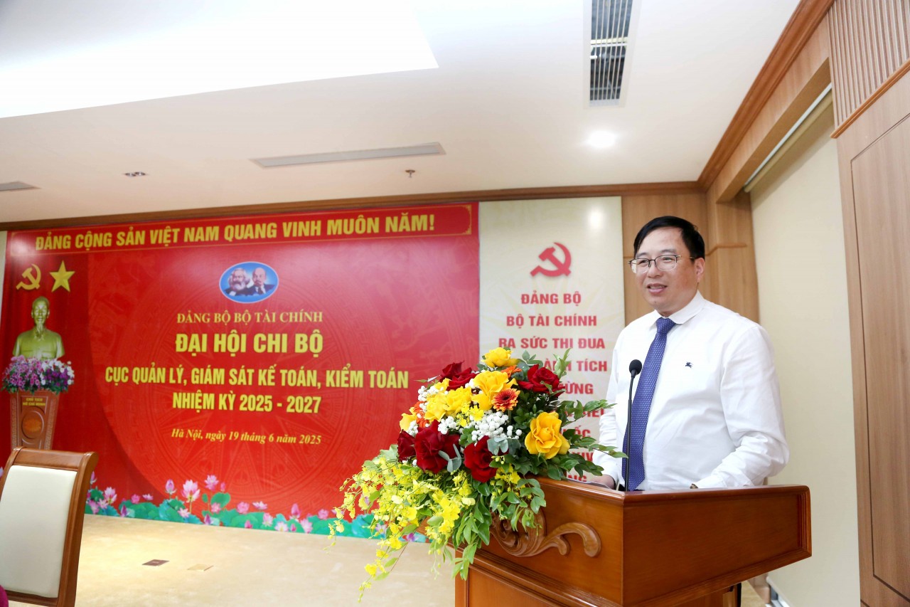 “Đoàn kết, dân chủ, kỷ cương, hiệu quả, đột phá, phát triển”